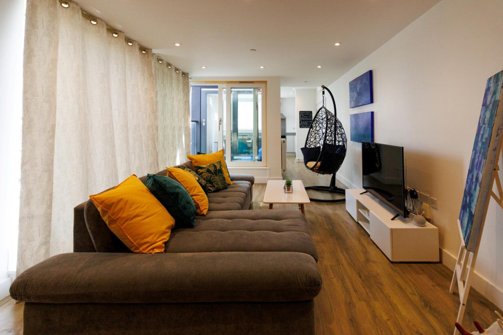 City Centre, Sleeps 7, Stunning Views & Parking, Interconnected Rooms Long Stay Work Contractor Leisure, Diamond Penthouse 剑桥 外观 照片