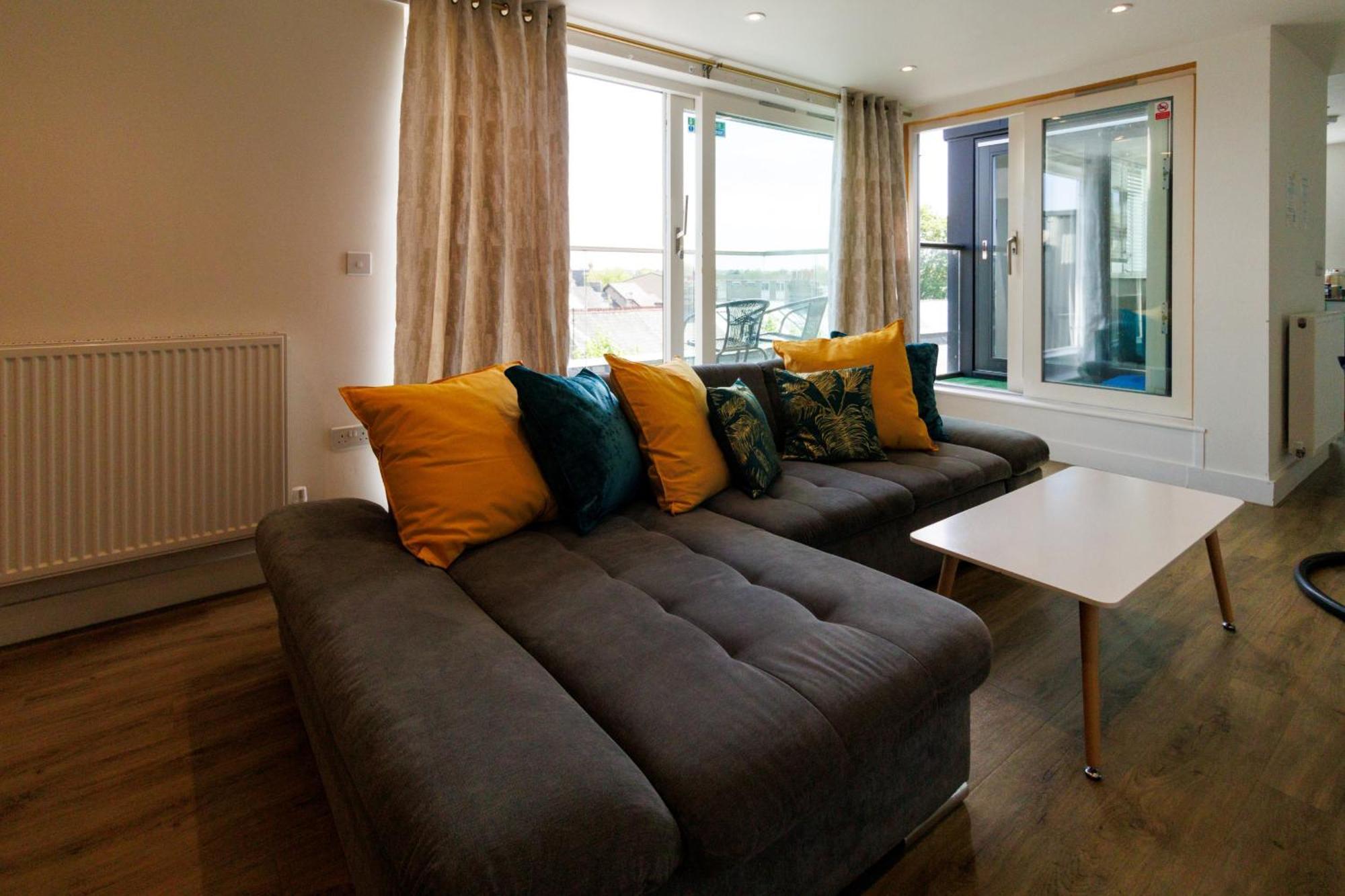 City Centre, Sleeps 7, Stunning Views & Parking, Interconnected Rooms Long Stay Work Contractor Leisure, Diamond Penthouse 剑桥 外观 照片
