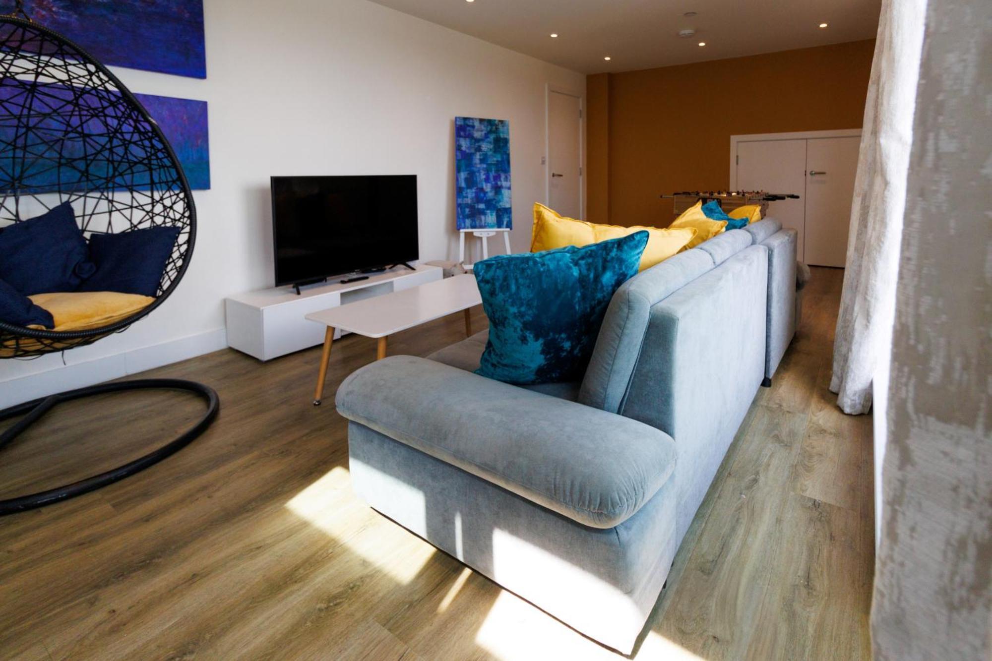 City Centre, Sleeps 7, Stunning Views & Parking, Interconnected Rooms Long Stay Work Contractor Leisure, Diamond Penthouse 剑桥 外观 照片