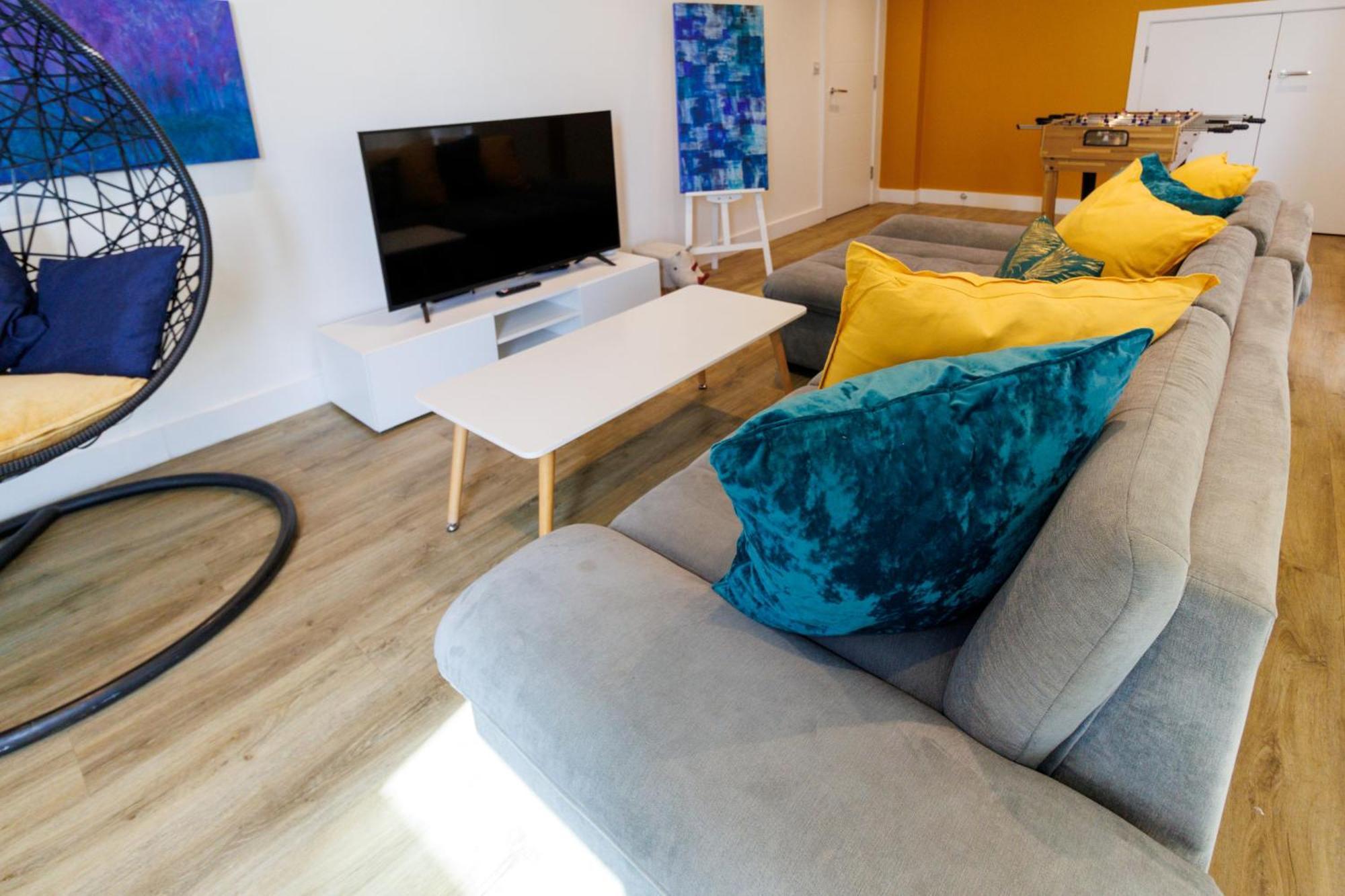 City Centre, Sleeps 7, Stunning Views & Parking, Interconnected Rooms Long Stay Work Contractor Leisure, Diamond Penthouse 剑桥 外观 照片